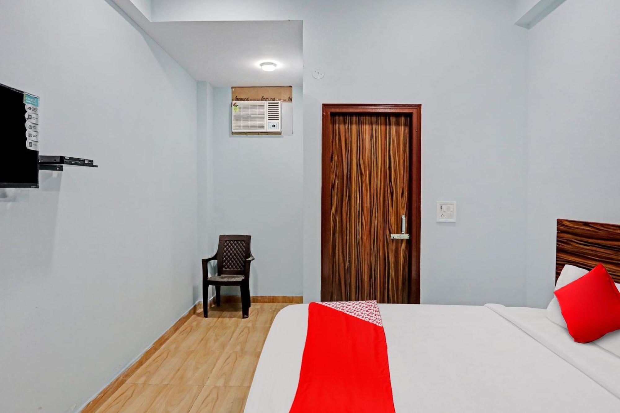Hotel O Surya Gold Guest House Najafgarh Eksteriør billede